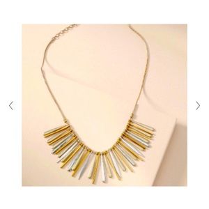Stella and Dot Essential Fringe necklace